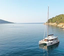 Catamaran Fountaine Pajot Isla 40 · 2023