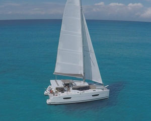 Fountaine Pajot Isla 40