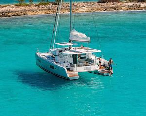 Lagoon 42