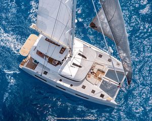 Lagoon 55