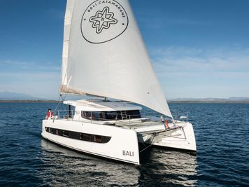 Catamaran Bali Catsmart · 2024