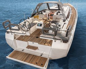 Bavaria Cruiser 38