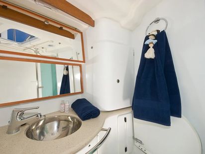 Sailboat Jeanneau Sun Odyssey 54 DS · 2007 (refit 2024) · HONEY RYDER (3)