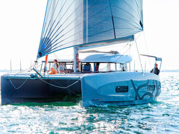 Catamarán Excess 11 · 2024