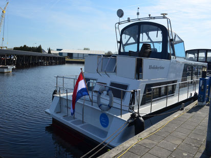 Motorboot Safari Houseboat 1200 · 1992 · Holidaytime (1)