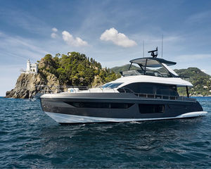 Azimut 68 S
