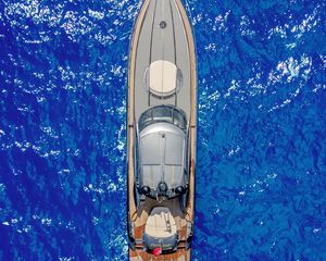 Sunseeker Predator 75