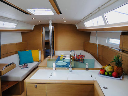 Sailboat Jeanneau Sun Odyssey 389 · 2020 · Algol (1)