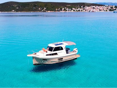 Motorboot Leidi 800 · 2024 (0)