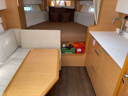 Motorboat Bavaria Sport 33 · 2016 · Sunrise I (1)