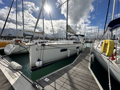 Sailboat Beneteau Oceanis 38.1 · 2019 · Delfino (0)