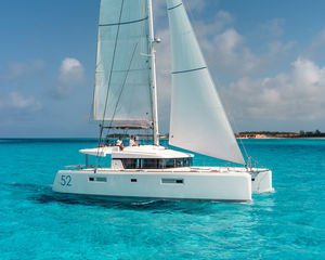 Lagoon 52F