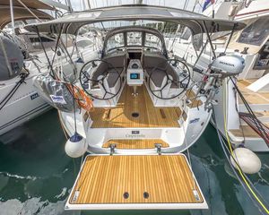 Bavaria Cruiser 37