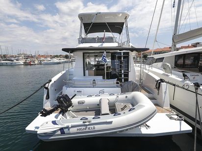Motor Catamaran Fountaine Pajot MY 37 · 2020 (0)