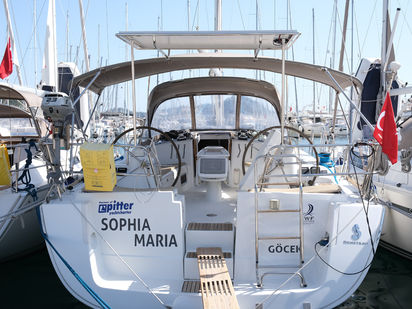 Sailboat Beneteau Family 43 · 2011 (0)