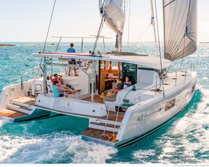 Lagoon 42