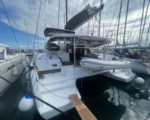 Lagoon 42