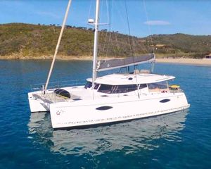 Fountaine Pajot Helia 44