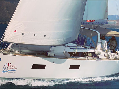 Sailboat Beneteau Oceanis 38 · 2014 · Vientos (1)