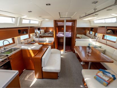 Sailboat Beneteau Oceanis 51.1 · 2018 (refit 2022) · One Piece (1)