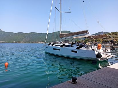 Sailboat Jeanneau Sun Odyssey 410 · 2022 · Evnia (0)