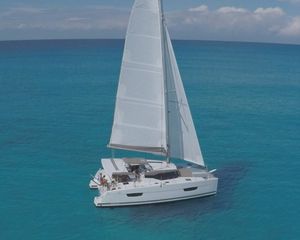 Fountaine Pajot Lucia 40
