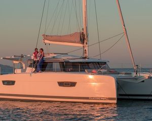 Fountaine Pajot Astrea 42