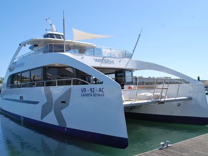 Catamaran Brand Model · 2014 (0)