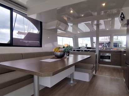 Katamaran Bali Catspace · 2022 · Tursiops (1)