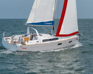 Beneteau Oceanis 38