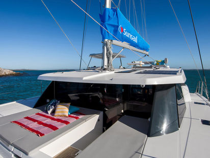 Catamaran Sunsail 424 · 2022 · 3772239300000102889 (1)