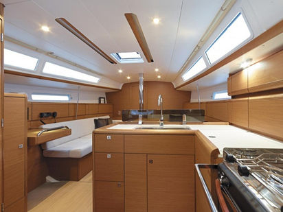 Sailboat Jeanneau Sun Odyssey 389 · 2020 · 2888147780000102889 (1)