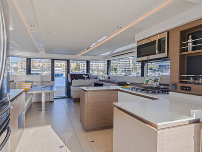 4041182290000102903 (1)