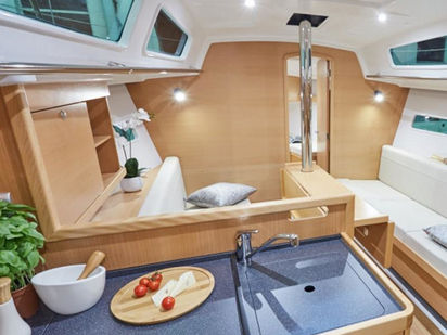 Segelboot Jeanneau Sun Odyssey 319 · 2019 · 2207295850000102889 (1)