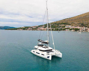 Lagoon 51