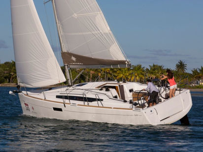 Velero Jeanneau Sun Odyssey 349 · 2022 · Nara (0)