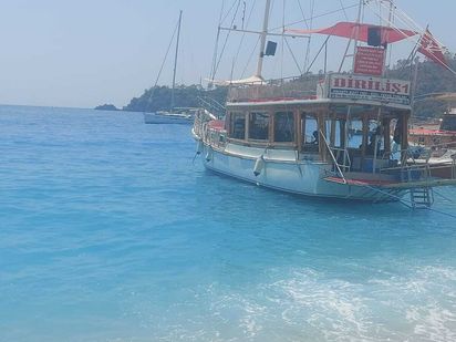 Turkish Wooden Boat (0)