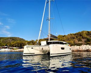 Fountaine Pajot Astrea 42