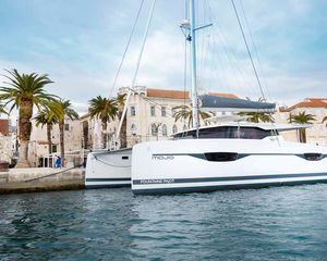Fountaine Pajot Astrea 42