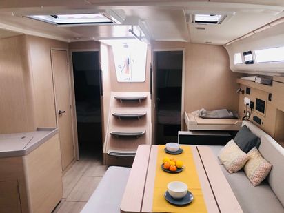 Velero Beneteau Oceanis 40.1 · 2023 · COSMIC DANCER (1)