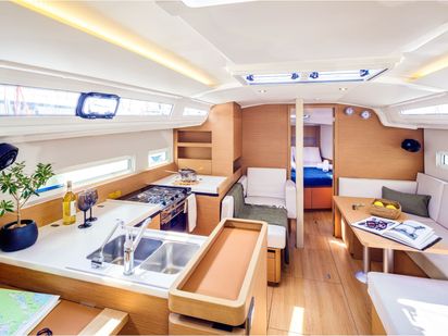 Sailboat Jeanneau Sun Odyssey 410 · 2022 · BARRACUDA (1)