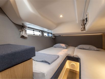 Bateau à moteur Nimbus 405 · 2024 · BONBON (1)