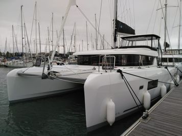 Catamaran Lagoon 42 · 2019