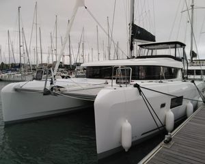 Lagoon 42