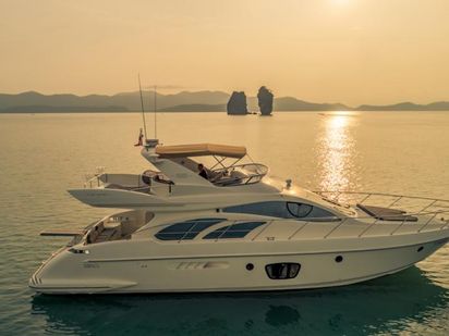 Motorboot Azimut 55 Fly · 2010 (Umbau 2022) · Pillars (1)