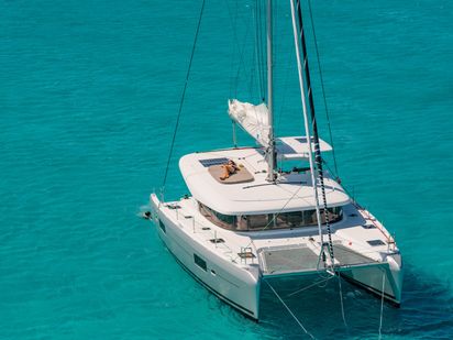 Catamaran Lagoon 42 · 2024 · Golden Bride (1)