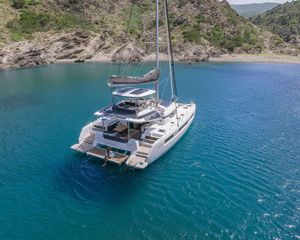 Lagoon 51
