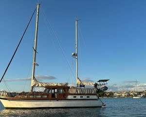 Sealine S43