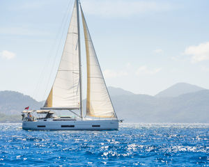 Dufour 470