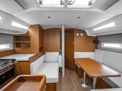 Sailboat Jeanneau Sun Odyssey 410 · 2021 · DELLA GRAZIA (1)